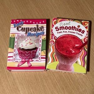 New. Recipe books-cool smoothies and easy cupcakes.